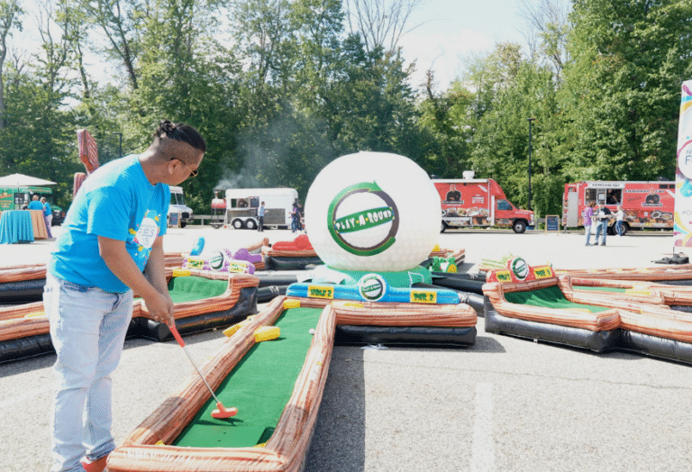 Giant Mini Golf Course | Experience By Interactive Entertainment Group