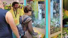Fruit by the Foot Prize Crane at VidCon 2023 | Experience by Interactive Entertainment Group